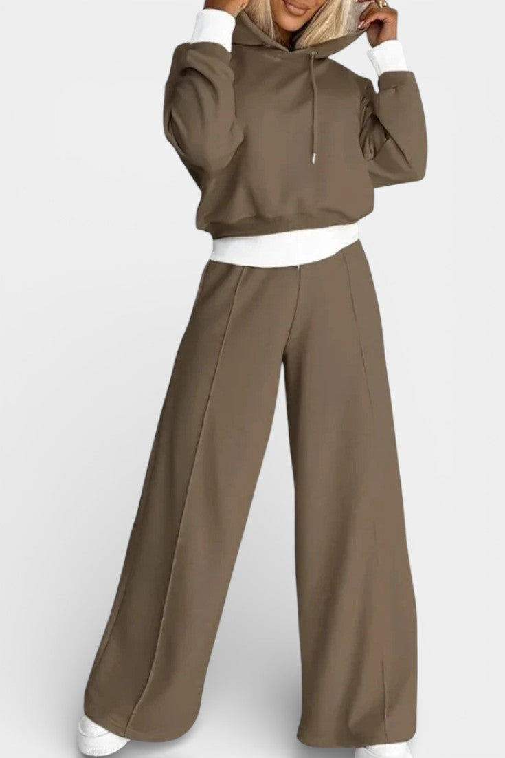 Oversized Comfort Hoodie and High-Waisted Pants Set in Camel
