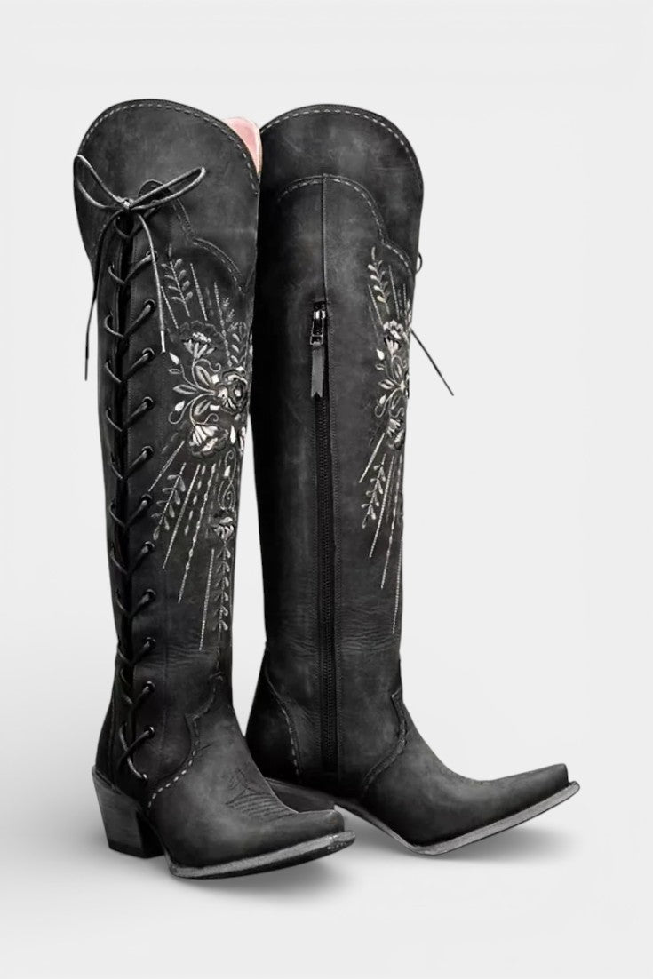 Vintage Western Lace-Up Boots with Embroidery in Black