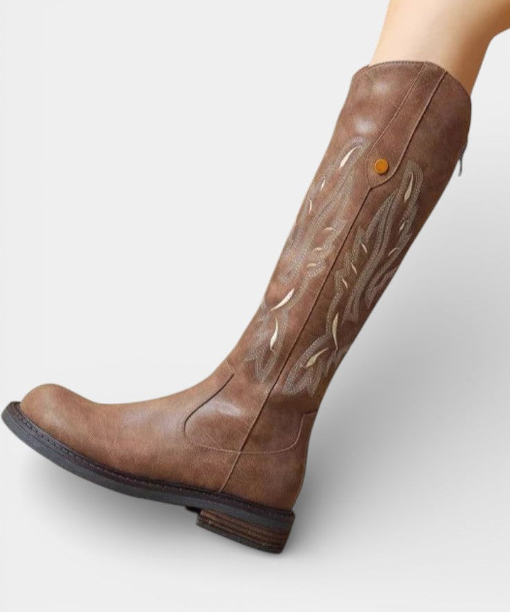 Long Embroidered Boots Featuring Back Zipper, photo 2