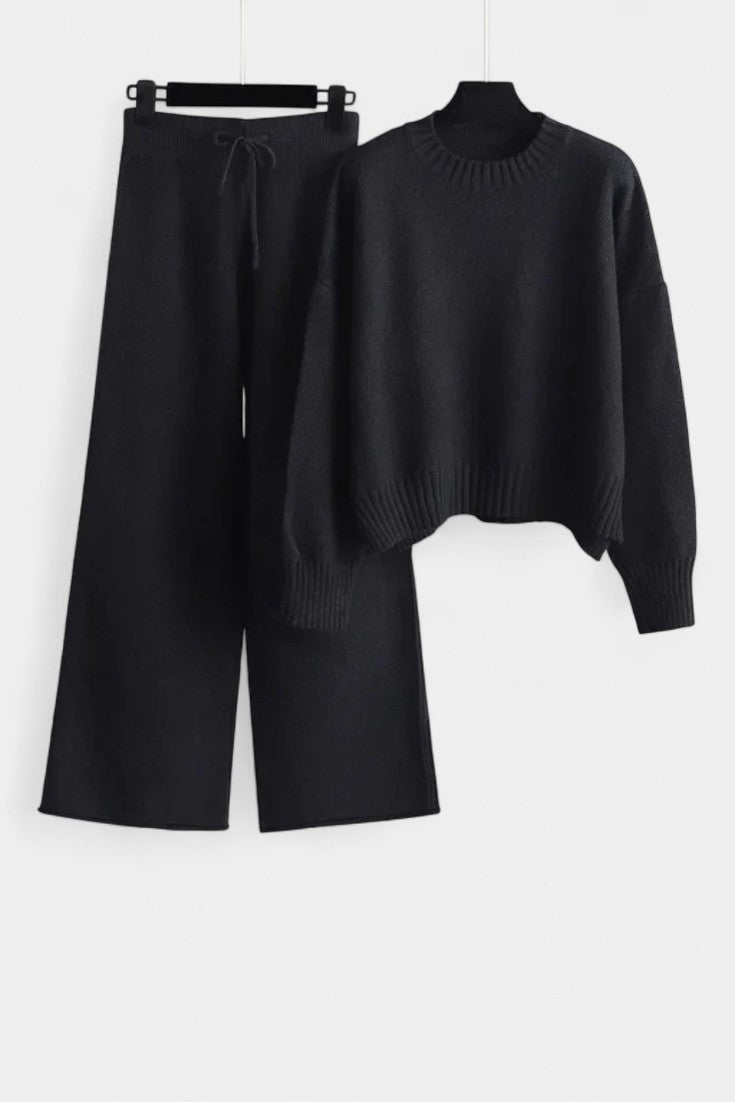 Women's Comfort Knit Two-Piece Lounge Set in Black