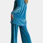 Velvet High-Top Sneakers and Split Pants with High Collar, photo 2