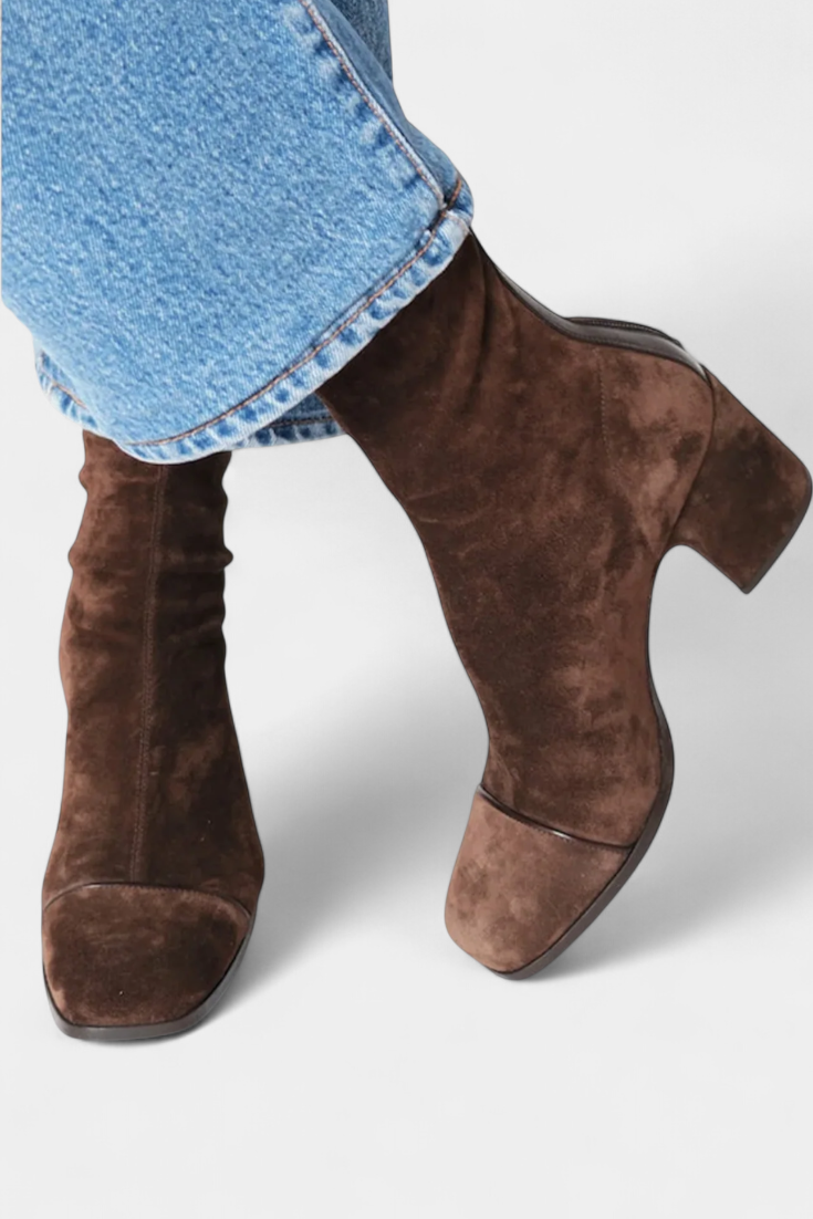 Contemporary Chunky Heel Boots, photo 2