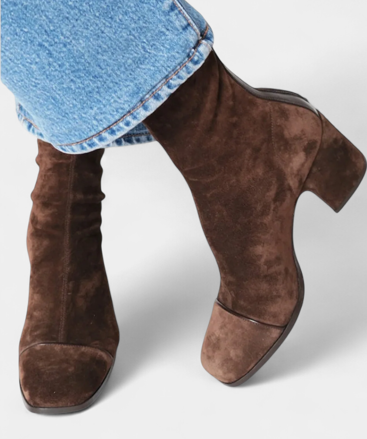 Contemporary Chunky Heel Boots, photo 2