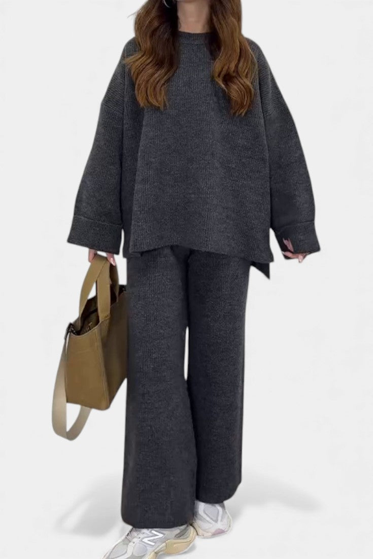 Relaxed Ensemble with Round Neckline and Flowing Pants, photo 2