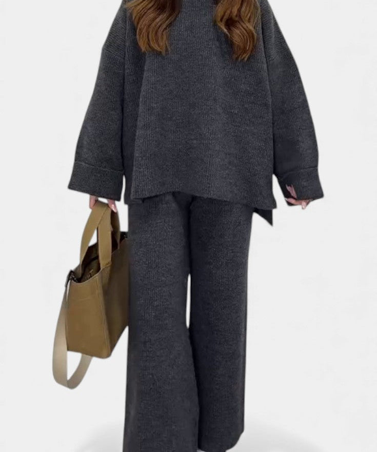 Relaxed Ensemble with Round Neckline and Flowing Pants, photo 2