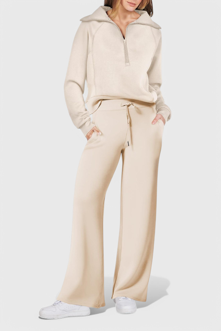 Women's Lightweight Casual Two-Piece Outfit in Light Khaki