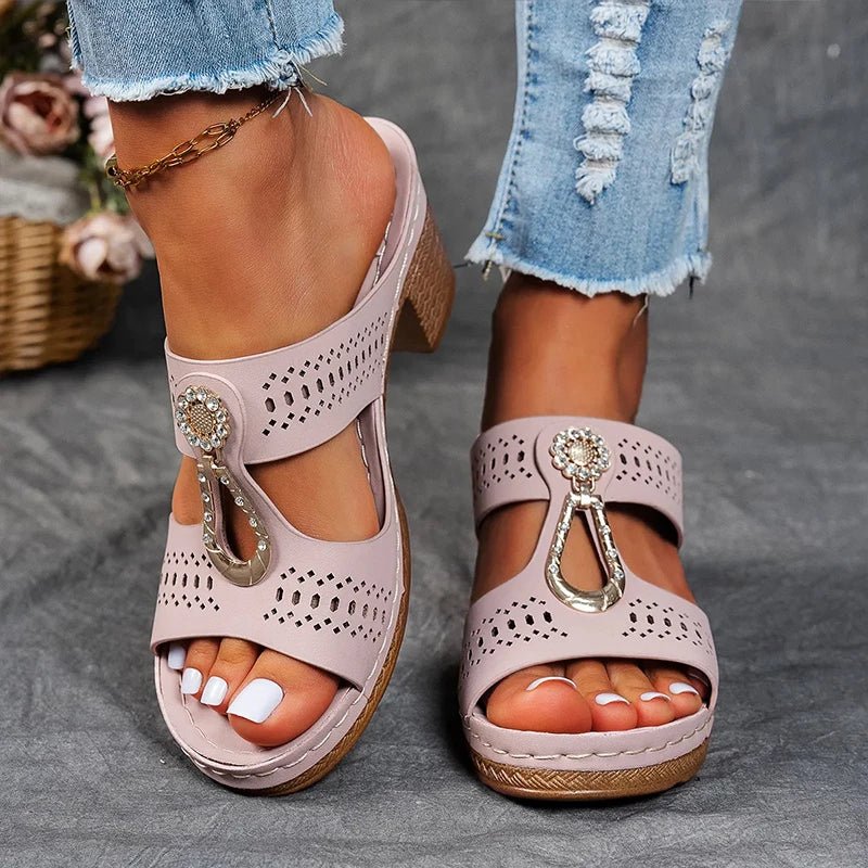 Women's Chic and Comfortable Comfort Sandals, photo 4