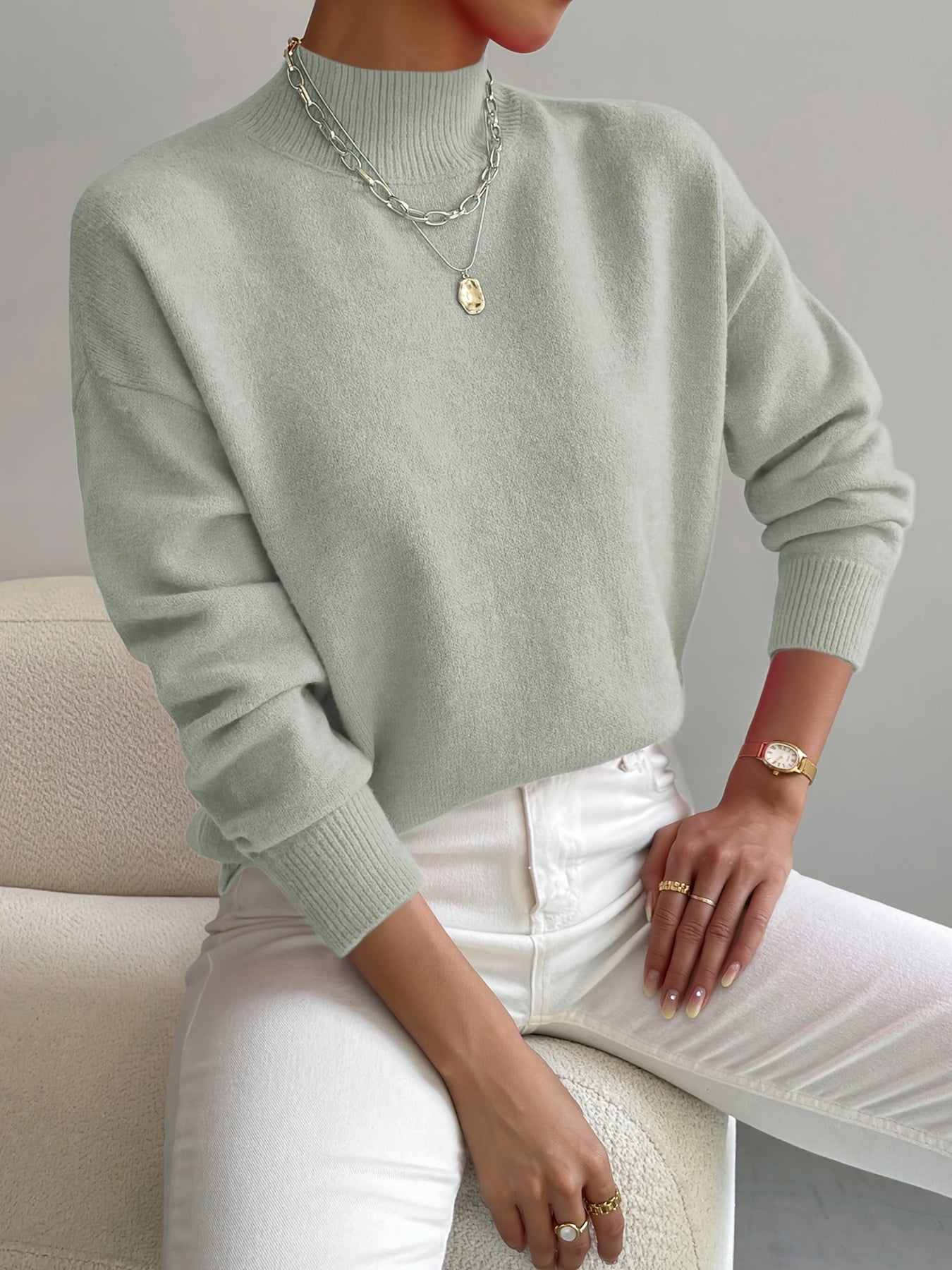 Women's Elegant Warm Sweater in Light Green
