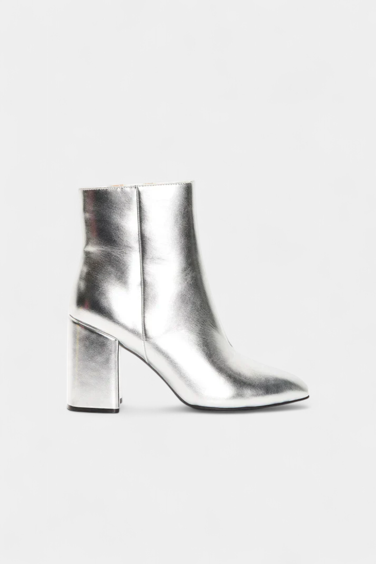 Silver Metallic Pointed Toe Ankle Boots with Block Heel, photo 4